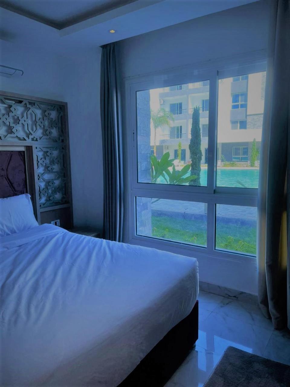 بمنتجع فنادير باى * Hurghada