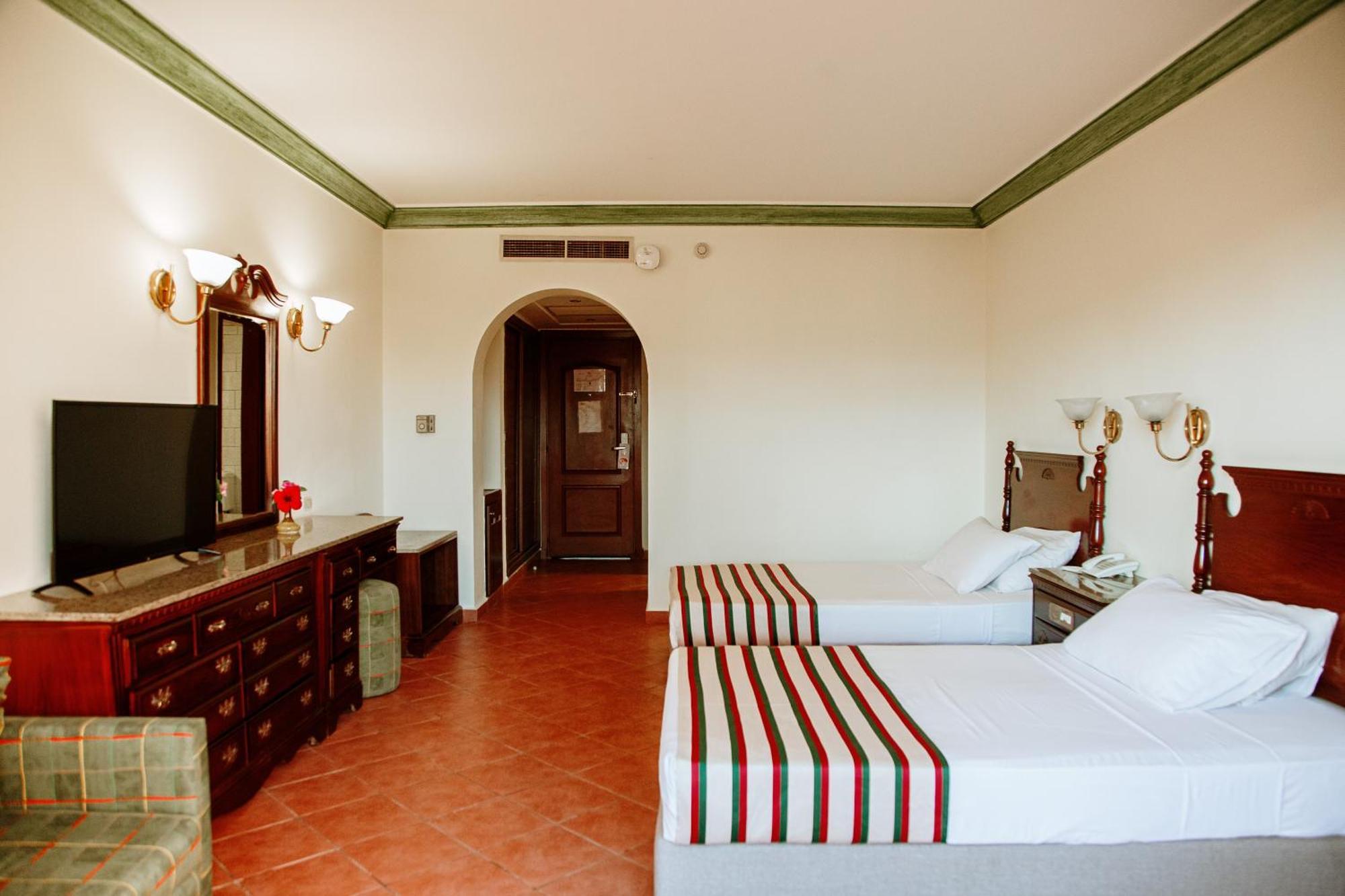 Ali Baba Palace Resort 4*