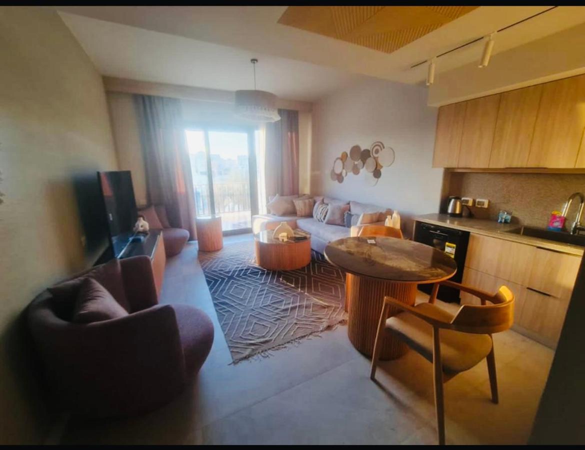 New Overlooking The Marina In Elgouna Hurghada
