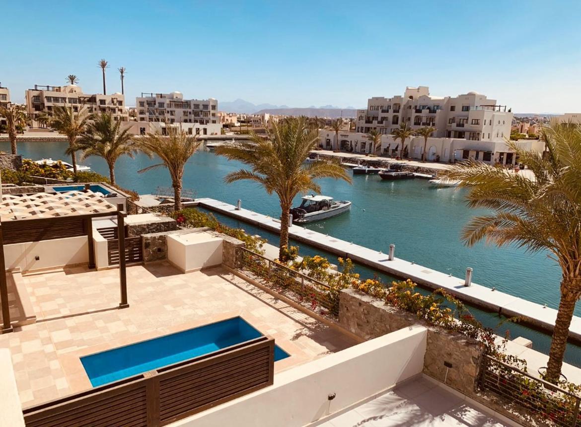 New Overlooking The Marina In Elgouna Apartment