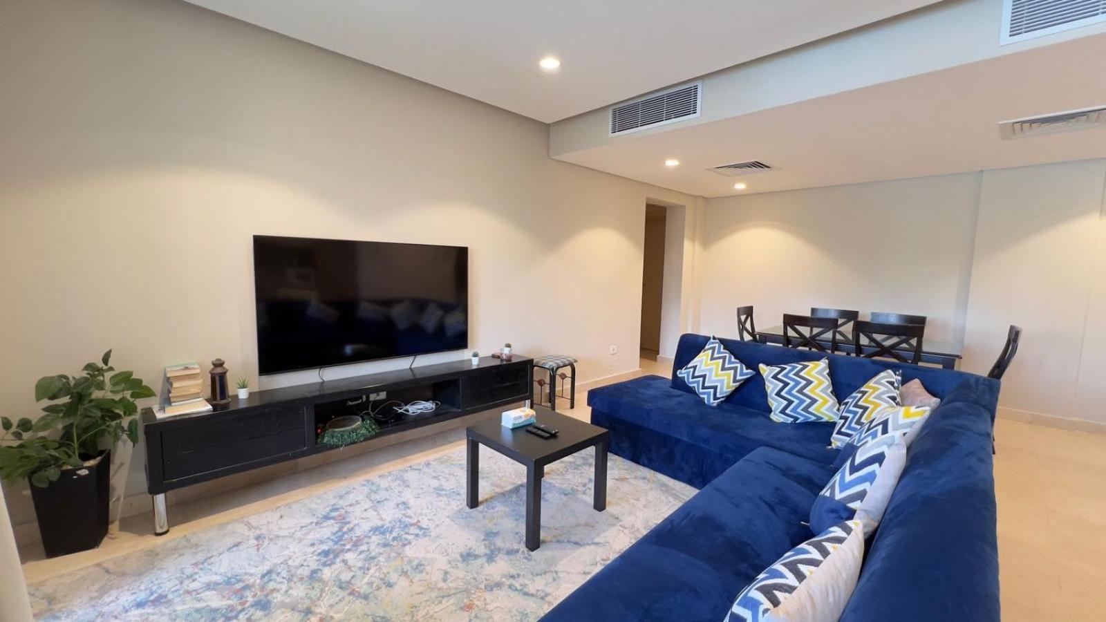 Taj Home, Mangroovy, Pool View, Free Beach Access With Nanny's Appartement *