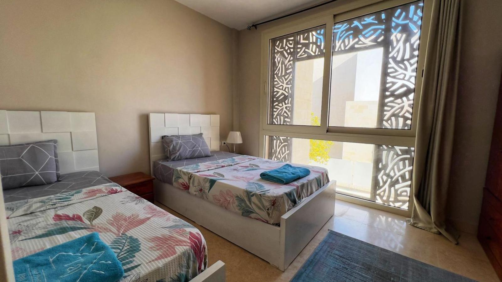 Taj Home, Mangroovy, Pool View, Free Beach Access With Nanny's Appartement *