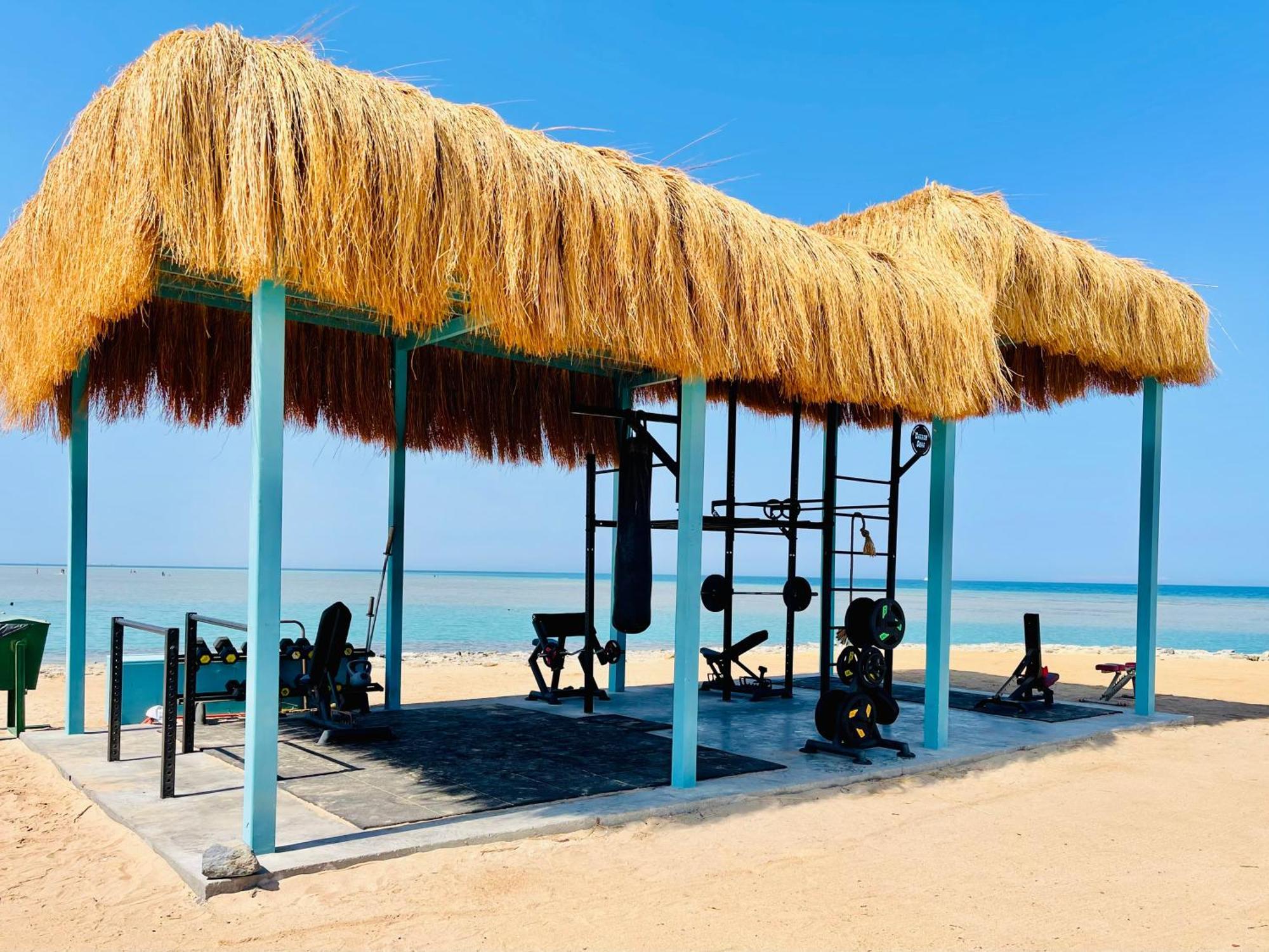 Accommodatie bij particulieren Mangroovy - Elgouna Authentic Designer Shared 2 Bdr Each With Private Bathroom For Kitesurfers With Pool View & Access Hurghada