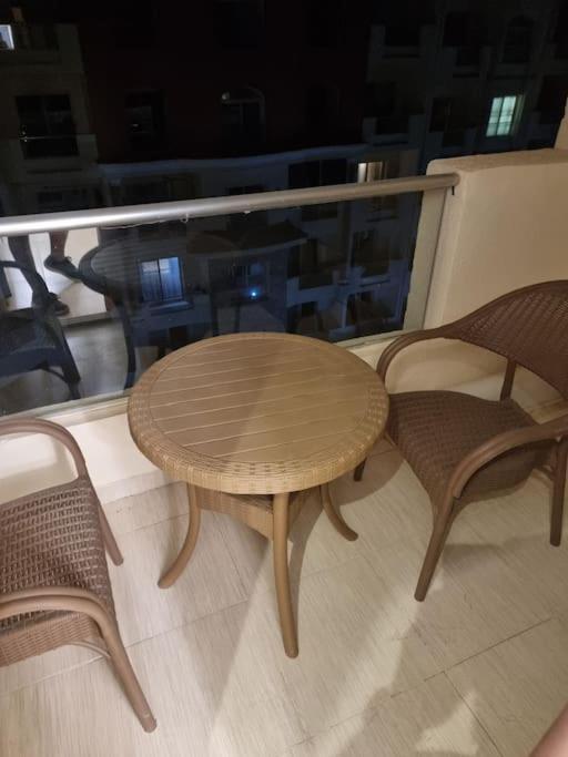 Apartment Upscale Studio- Florenza Khamsin *