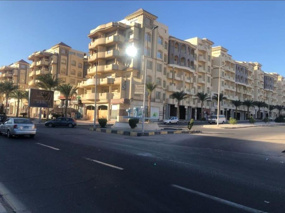 Apartment Upscale Studio- Florenza Khamsin