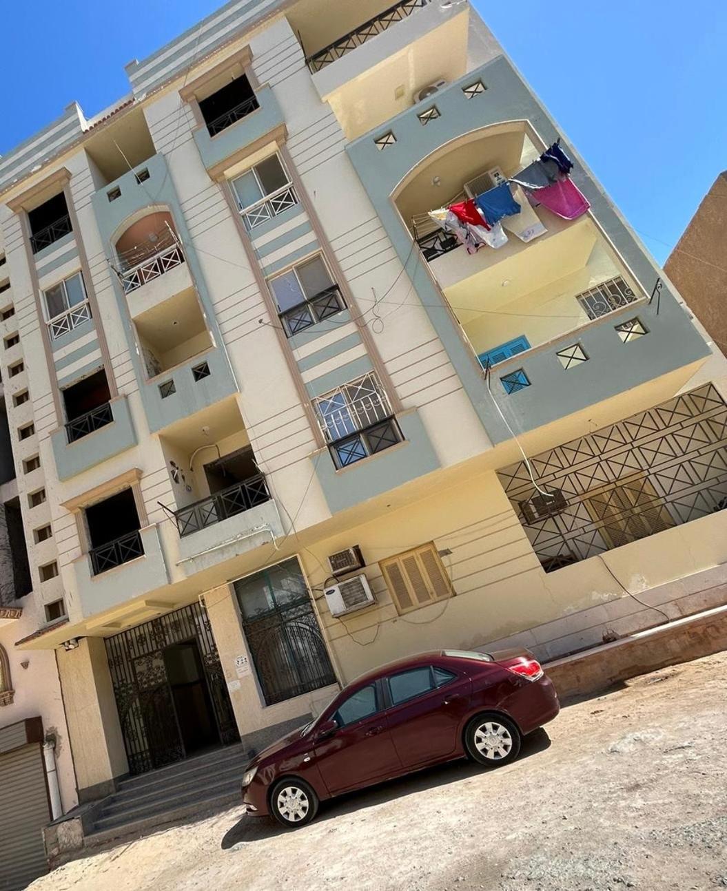 Hossam 2 Apartment *