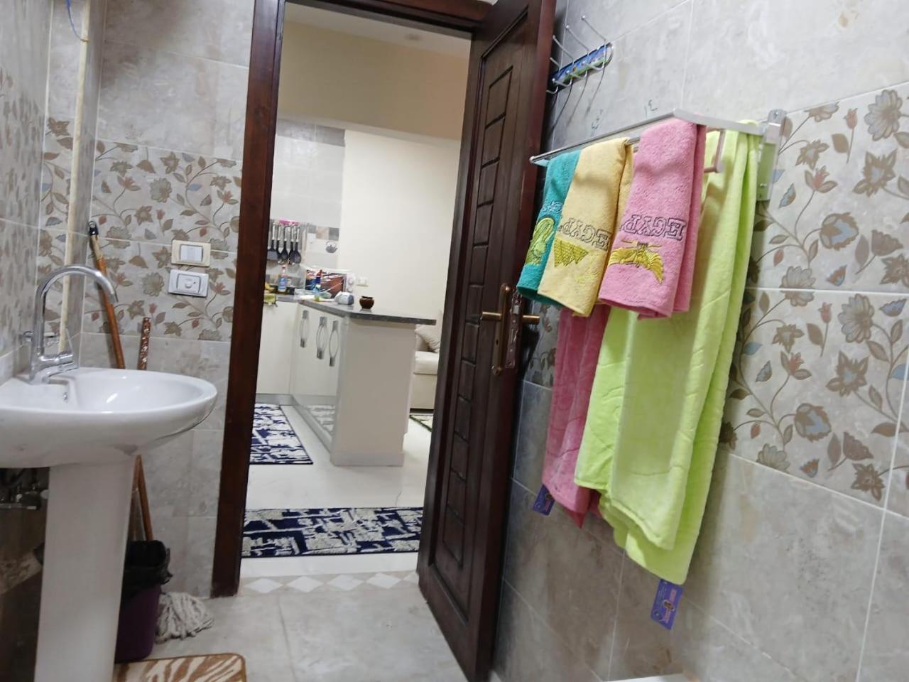 Apartment Hossam 2 *