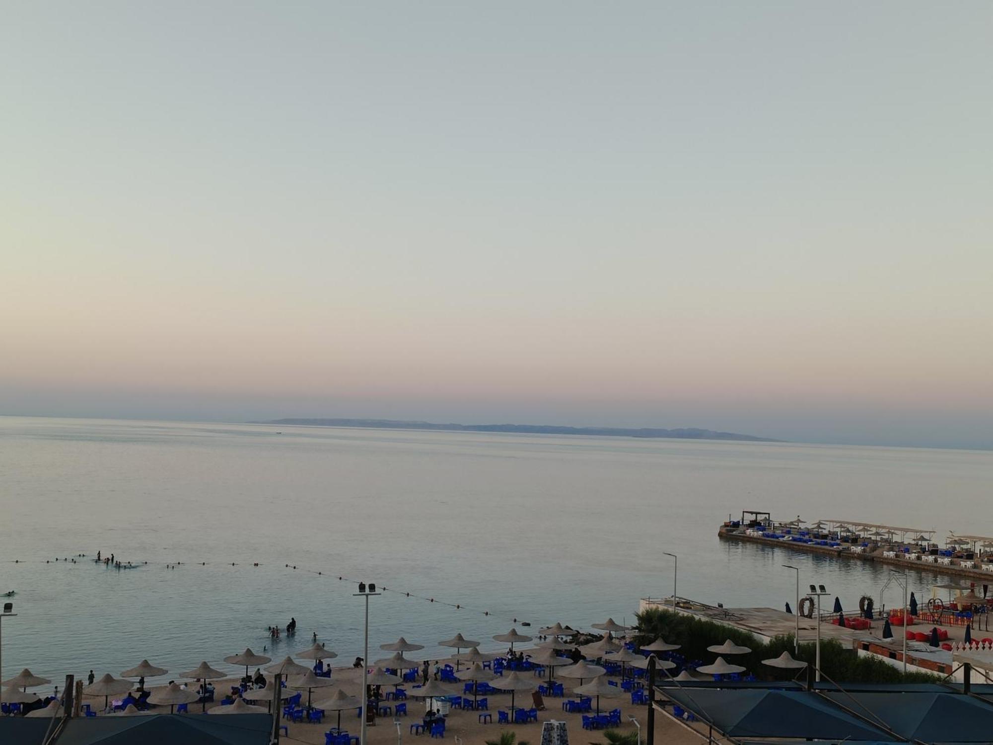 شقه فندقيه علي البحر مباشر Appartement Hurghada