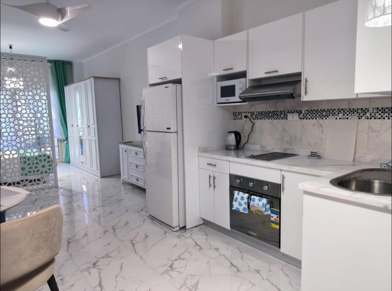 Apartment Beachfront 15 Km From Elgouna