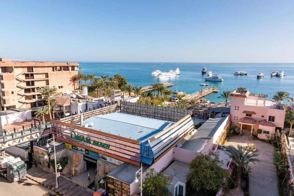 Daily Rent Pool View *