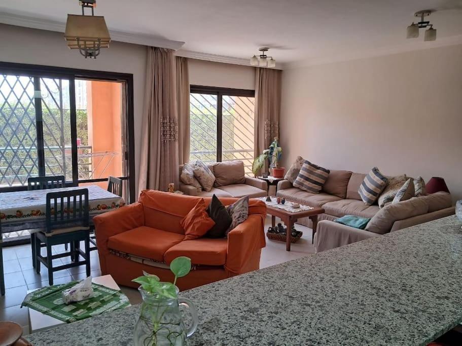 Family Fun -spacious Apartment