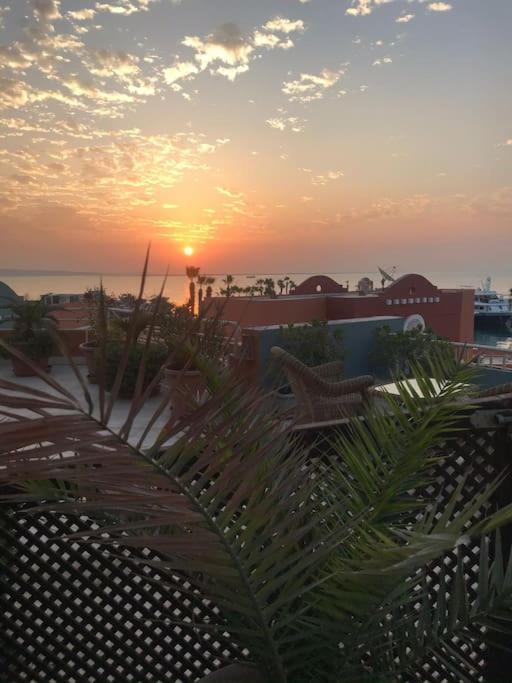 Sunny Sea View Marina On Private Roof *