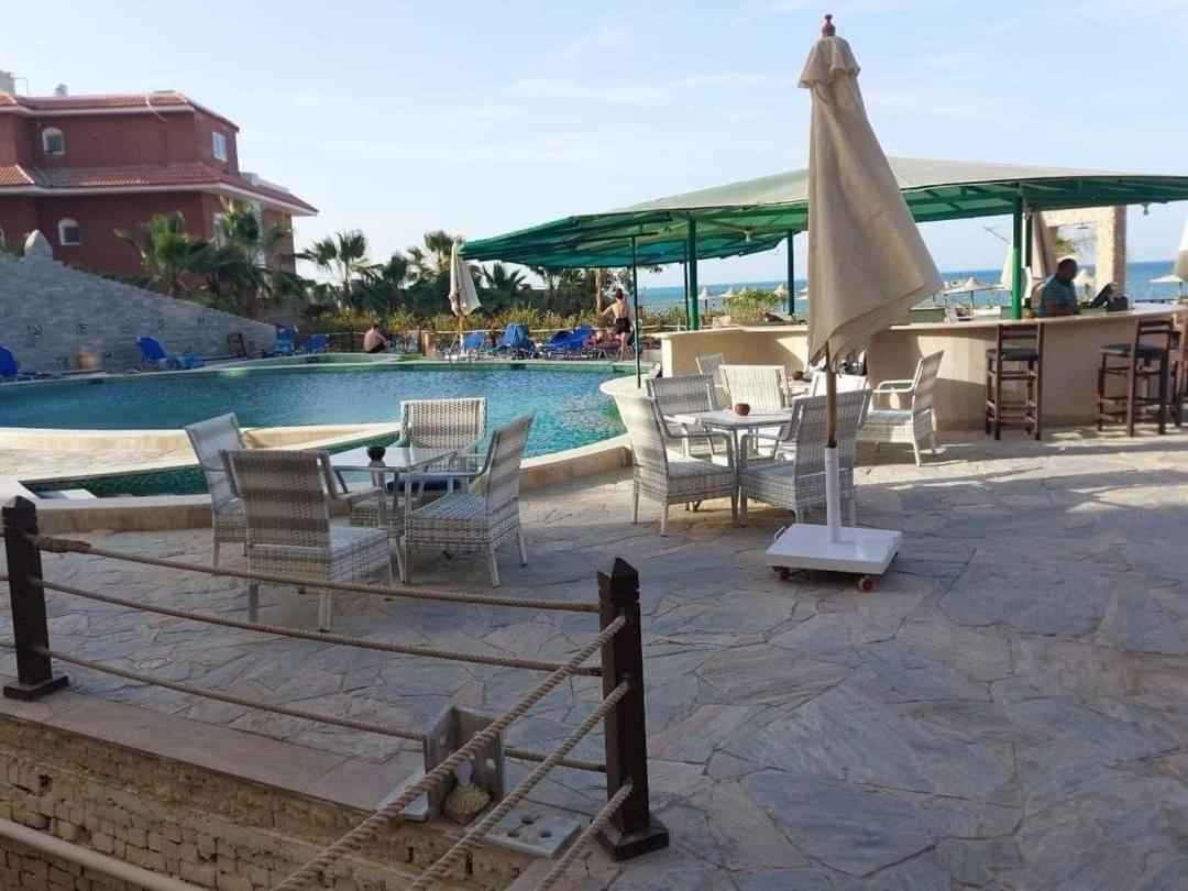 Turtles Hourghada View Sea View Pool Private Jacuzzi Pools Air-conditioned Restaurant On The Jacuzzi Security And A Large Sunny Balcony Aparthotel *