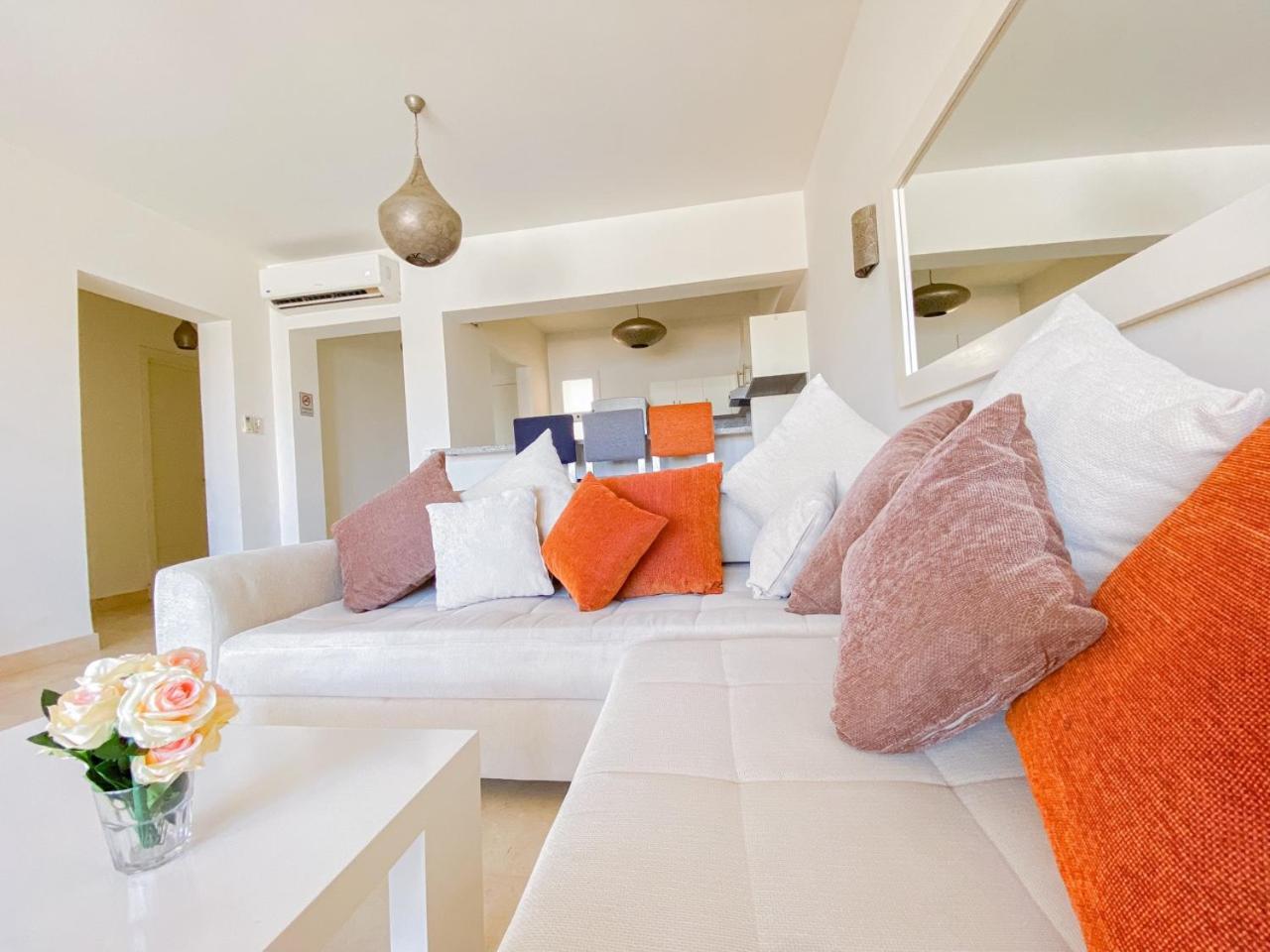Appartement Nayah Stays, Joubal Lagoons Flowery *