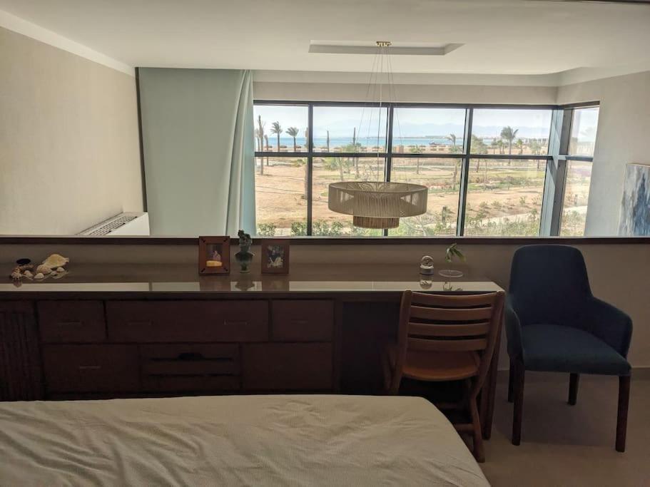 Modern Beachfront 1br Loft With Garden In Somabay Chalet