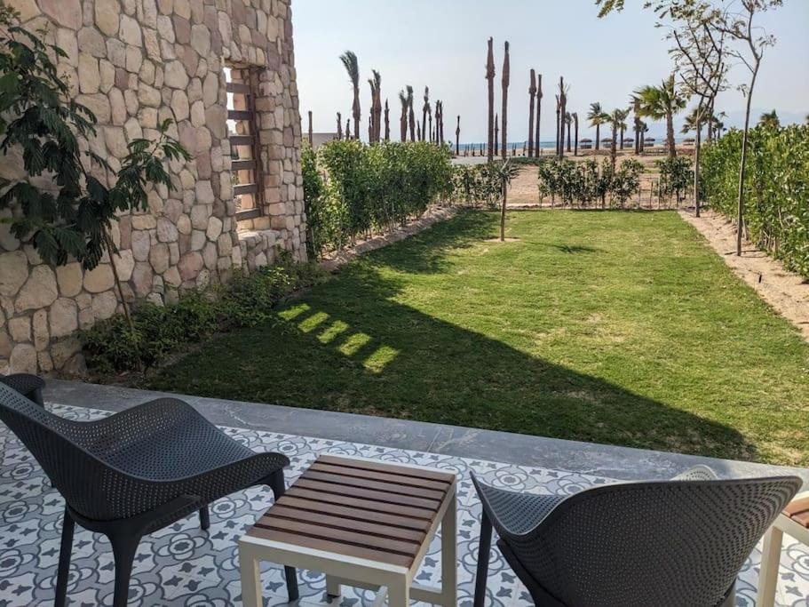 Chalet Modern Beachfront 1br Loft With Garden In Somabay