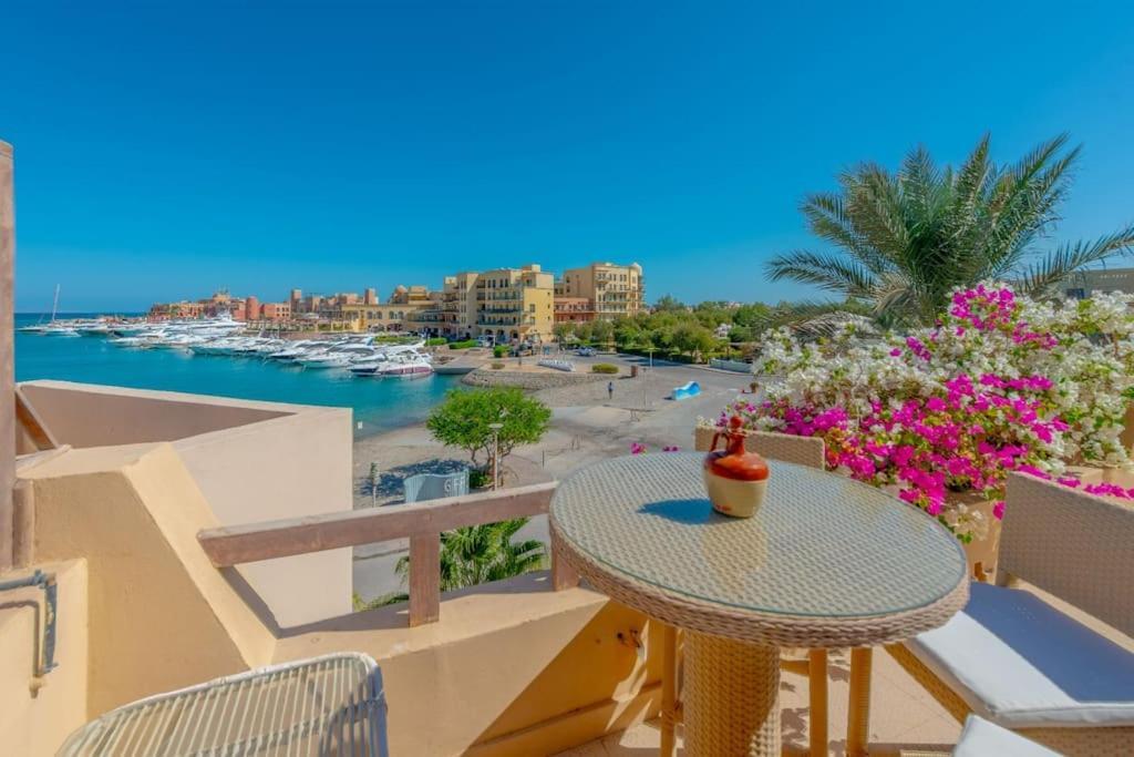Apartment Luxury On The Marina