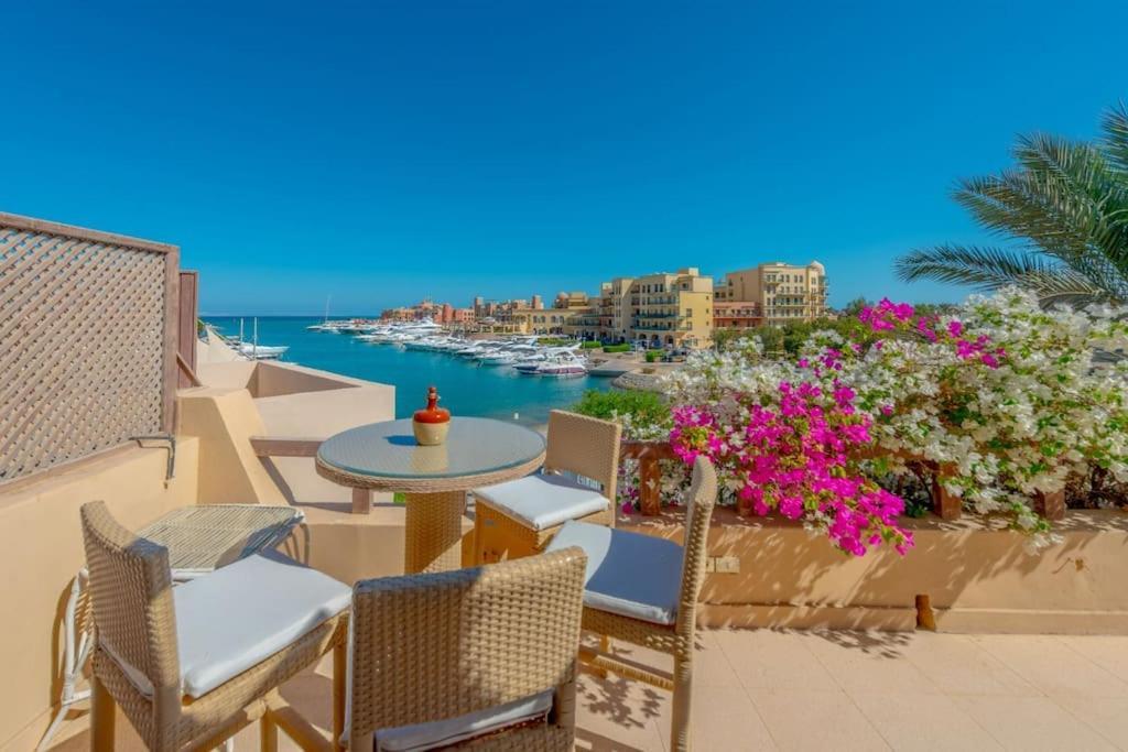 Apartment Luxury On The Marina