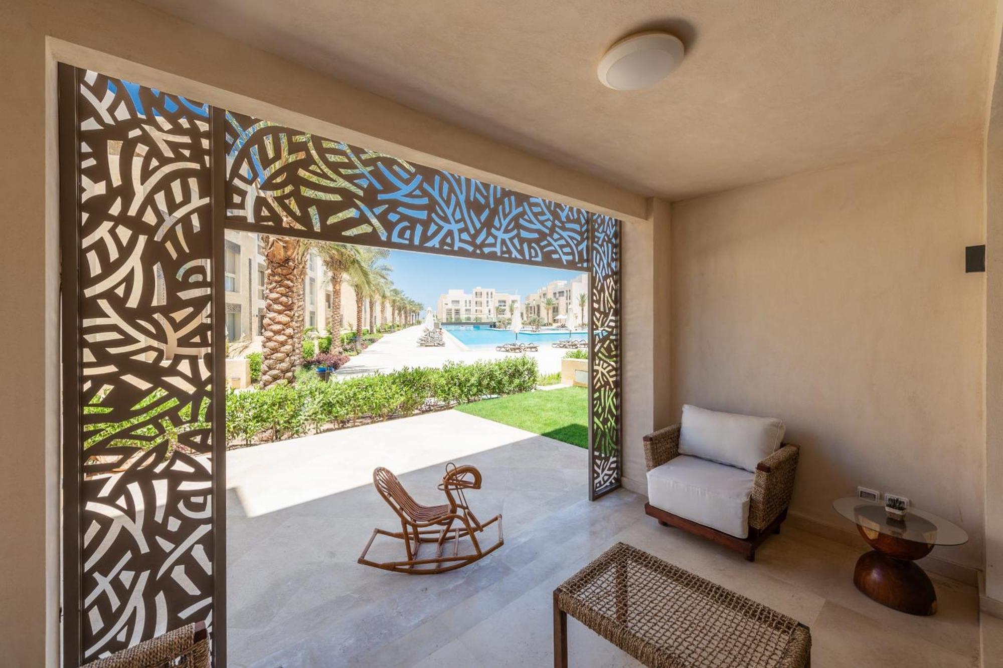 Secluded & Bespoke 1 Bdr With Pool View & Access * Hurghada