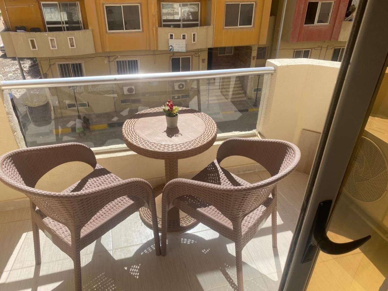 Luxury Side Sea View Apartment Hurghada