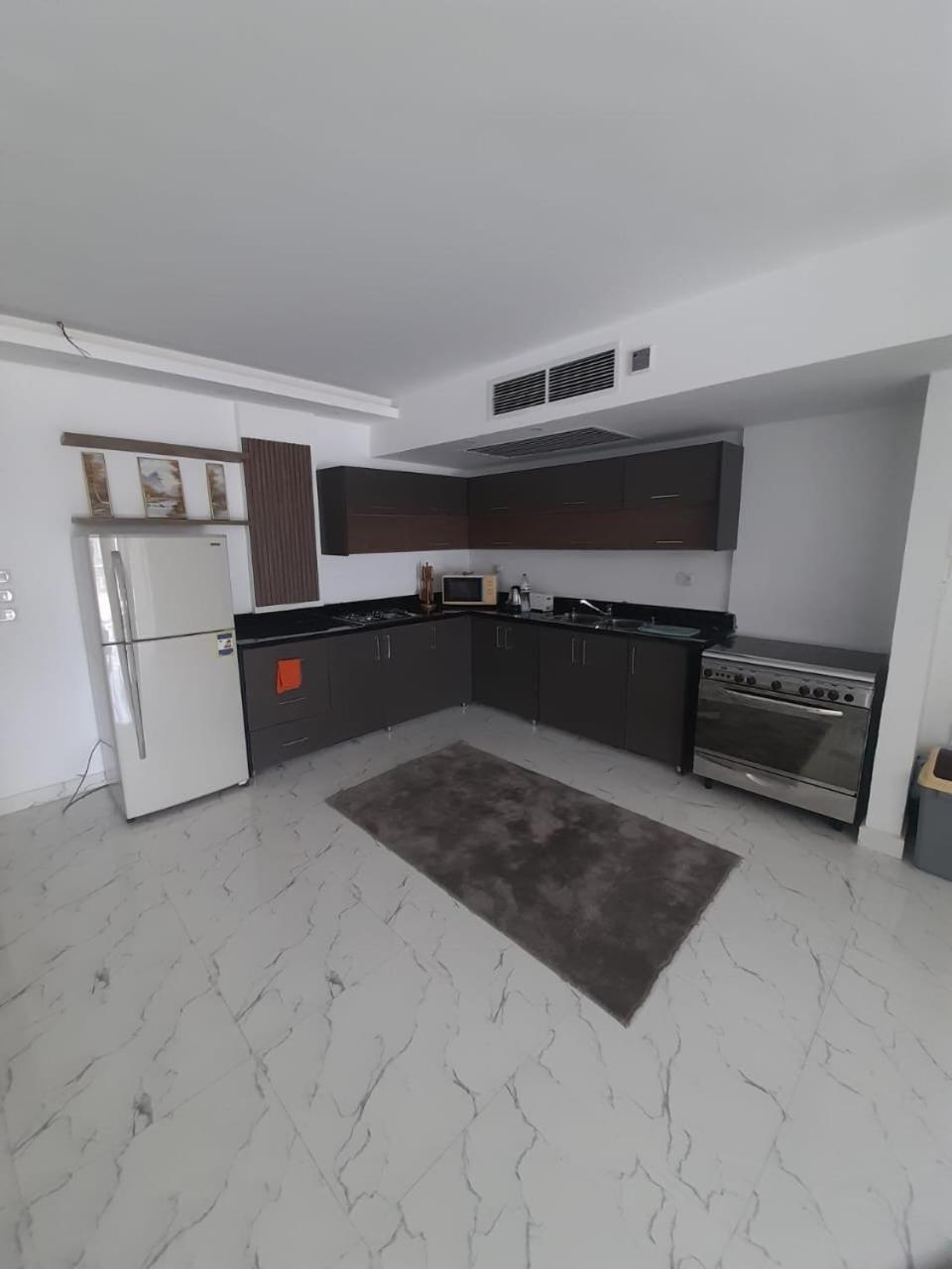 For Rent In Fanadir Bay , Aparthotel