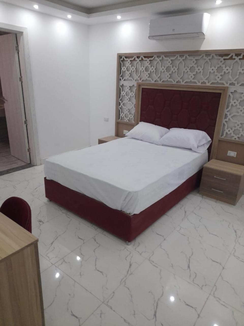 For Rent In Fanadir Bay , *