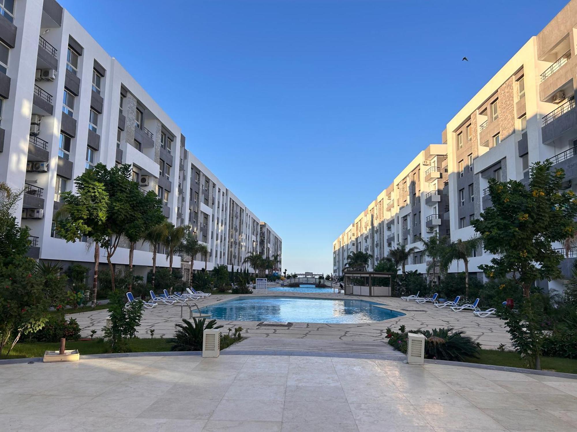 2-bedroom With Pool View In Fanadir Bay With Free And Pool Access Appartement Hurghada
