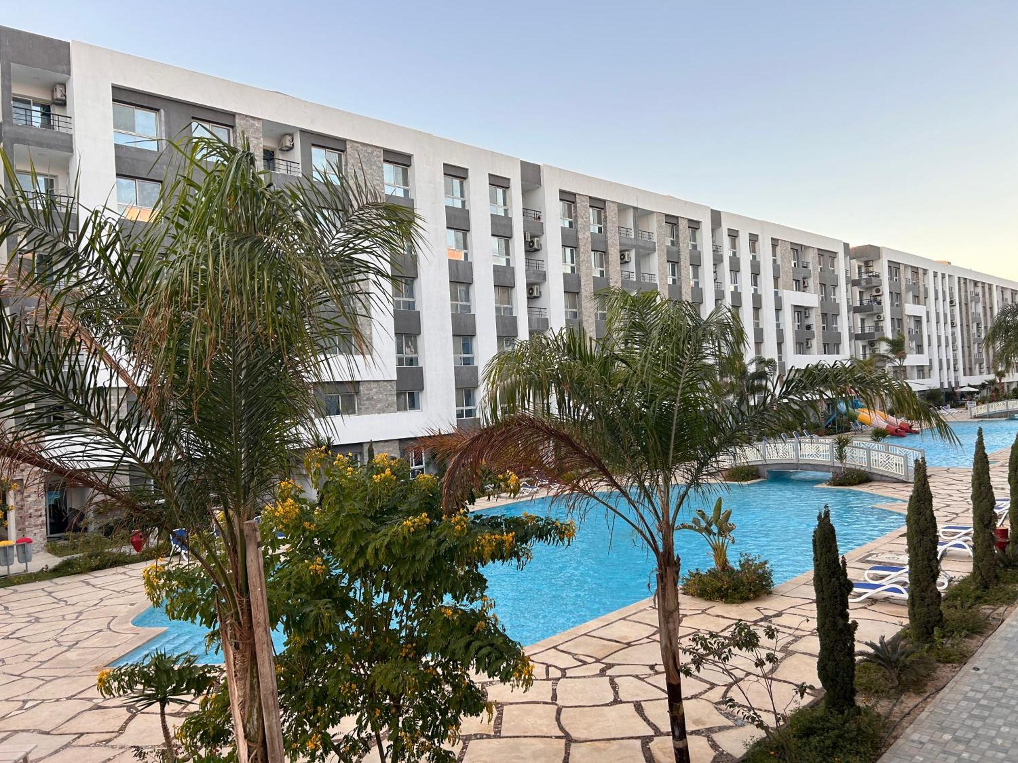 2-bedroom With Pool View In Fanadir Bay With Free And Pool Access Hurghada