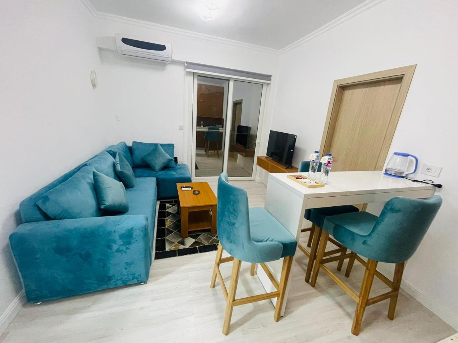 Apartment Luxurious One Bedroom *