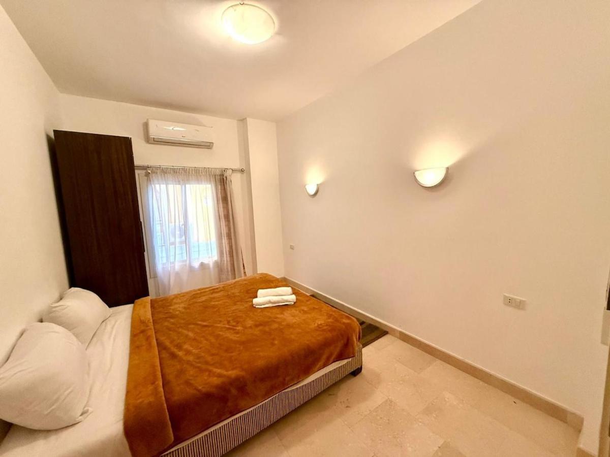 Apartment Amazing 2br - Al Dora Resort,