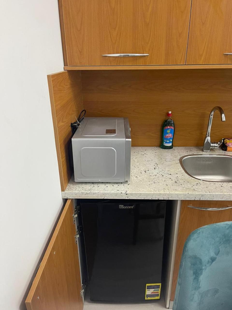 Luxurious One Bedroom Apartment *