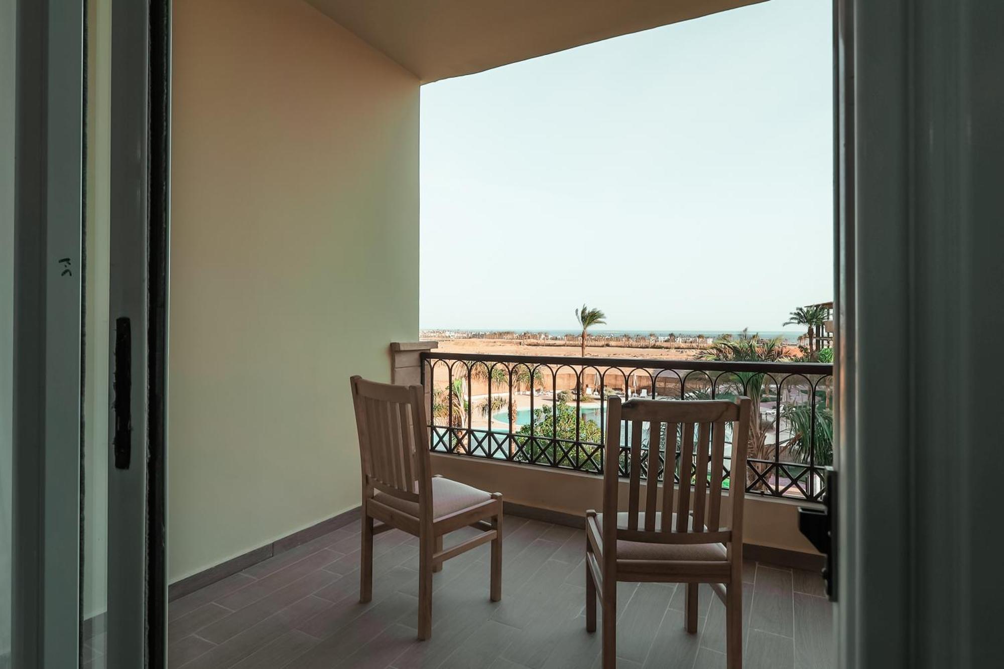 Al Saraya Sahl Hasheesh By Peaks