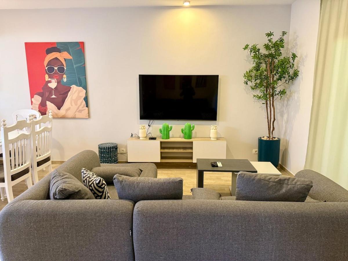 Villa Picturesque 3br Villa- Free Lagoon Access Elgouna