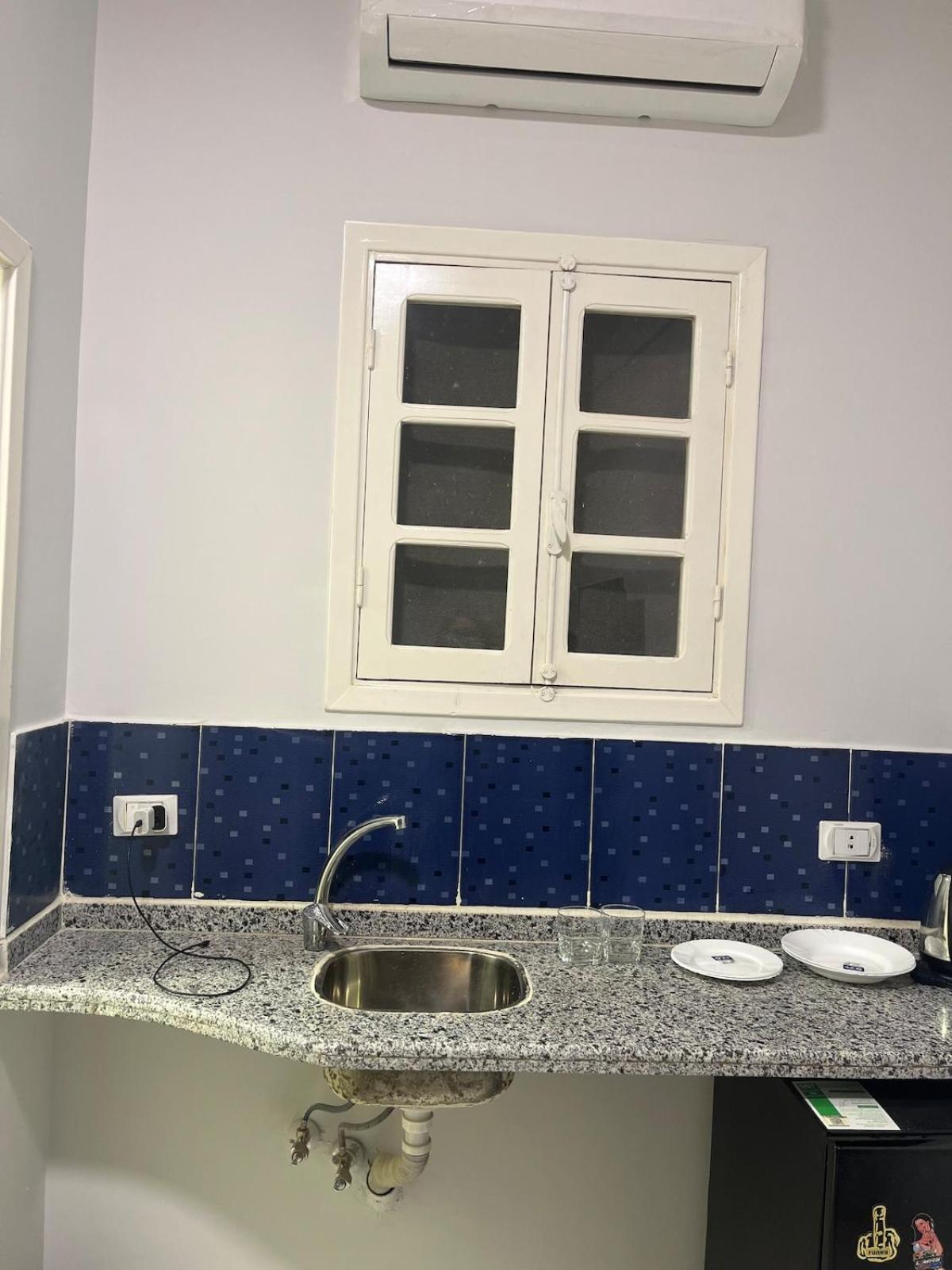 Cozy On Sheraton Road Near Metro Market Appartement Hurghada