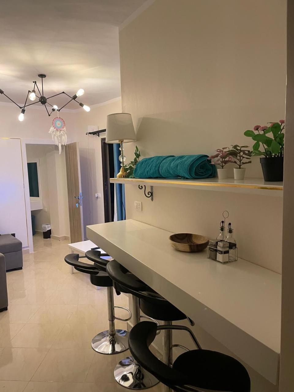 Apartment Modern With Direct Pool Access In Aqua Tropical *