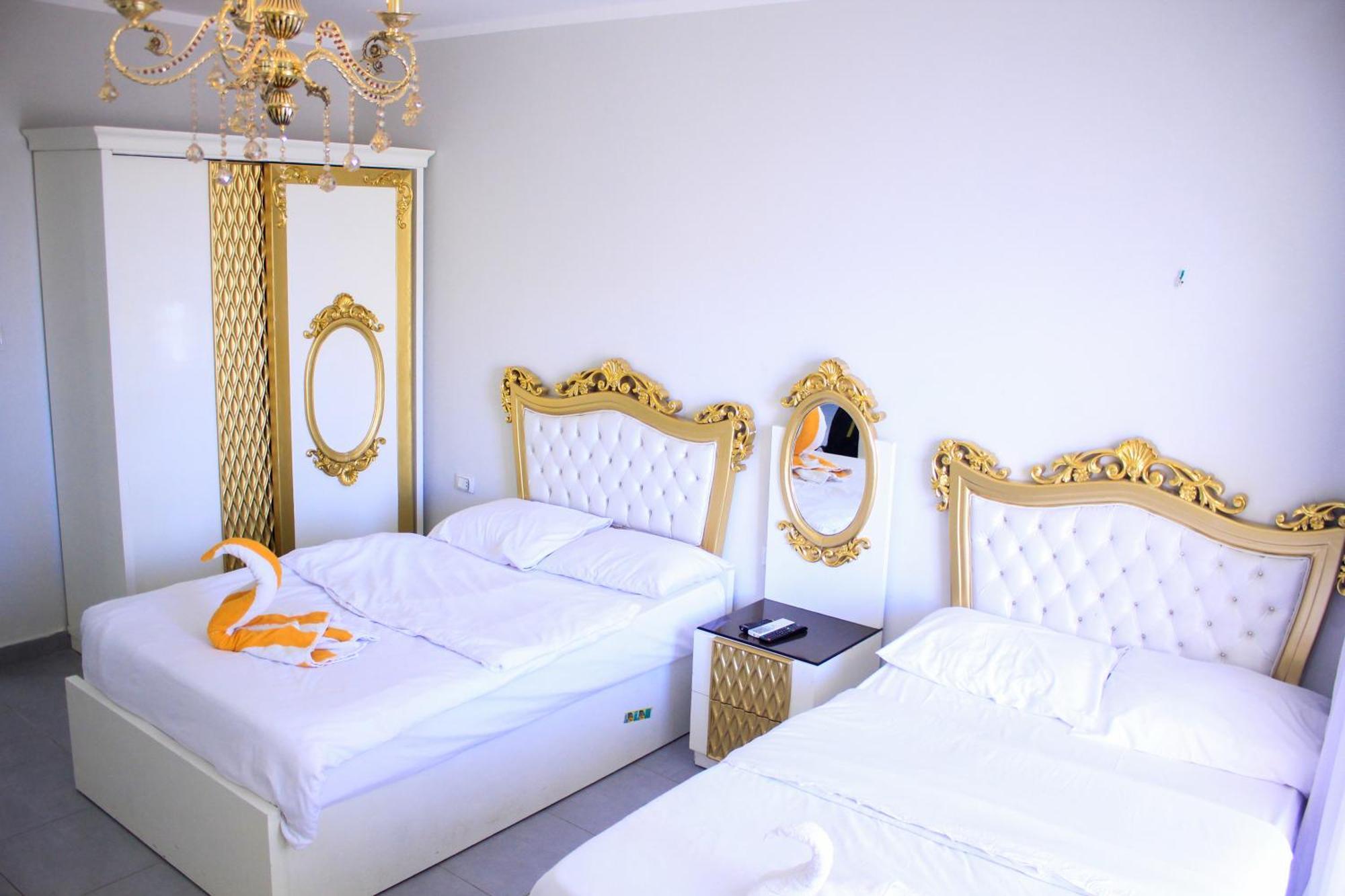 Downtown Hotel 5*