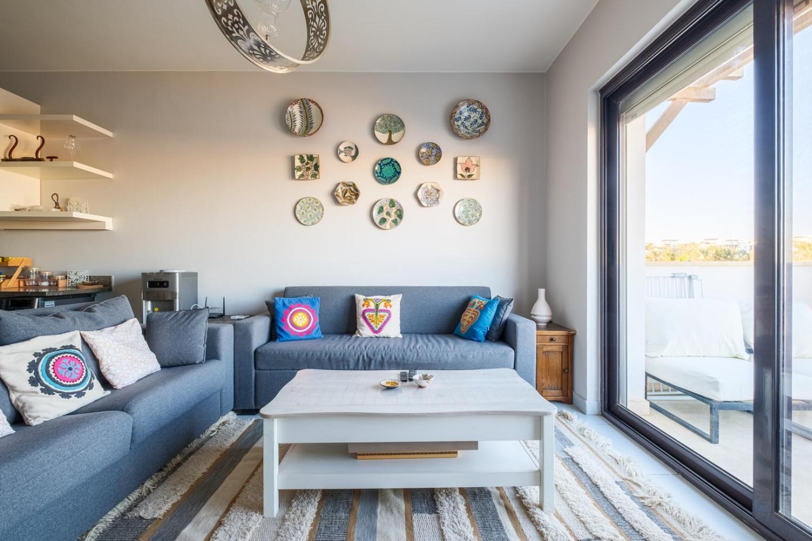 Modern 3bdr Cyan Apt: Prime Spot Hurghada