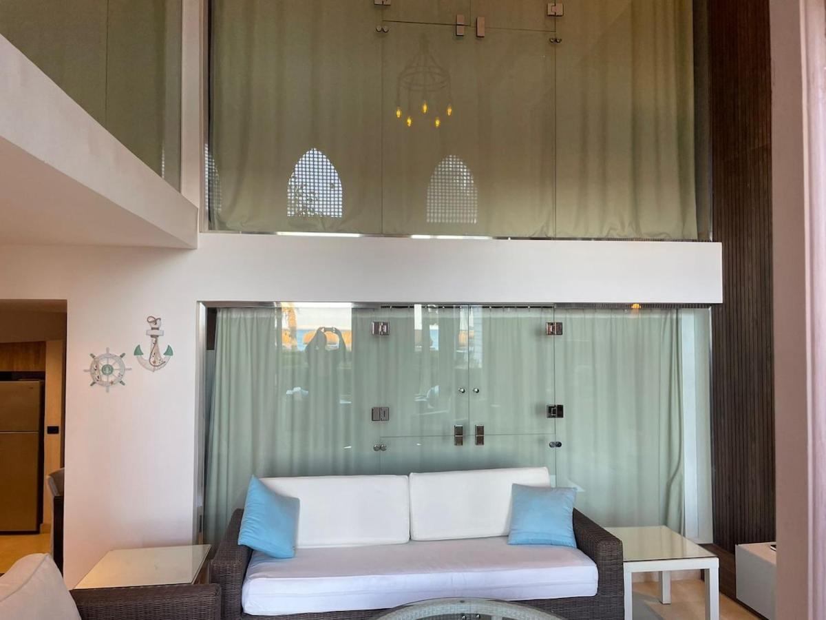Marina Front 3 Bedroom Duplex Appartement *