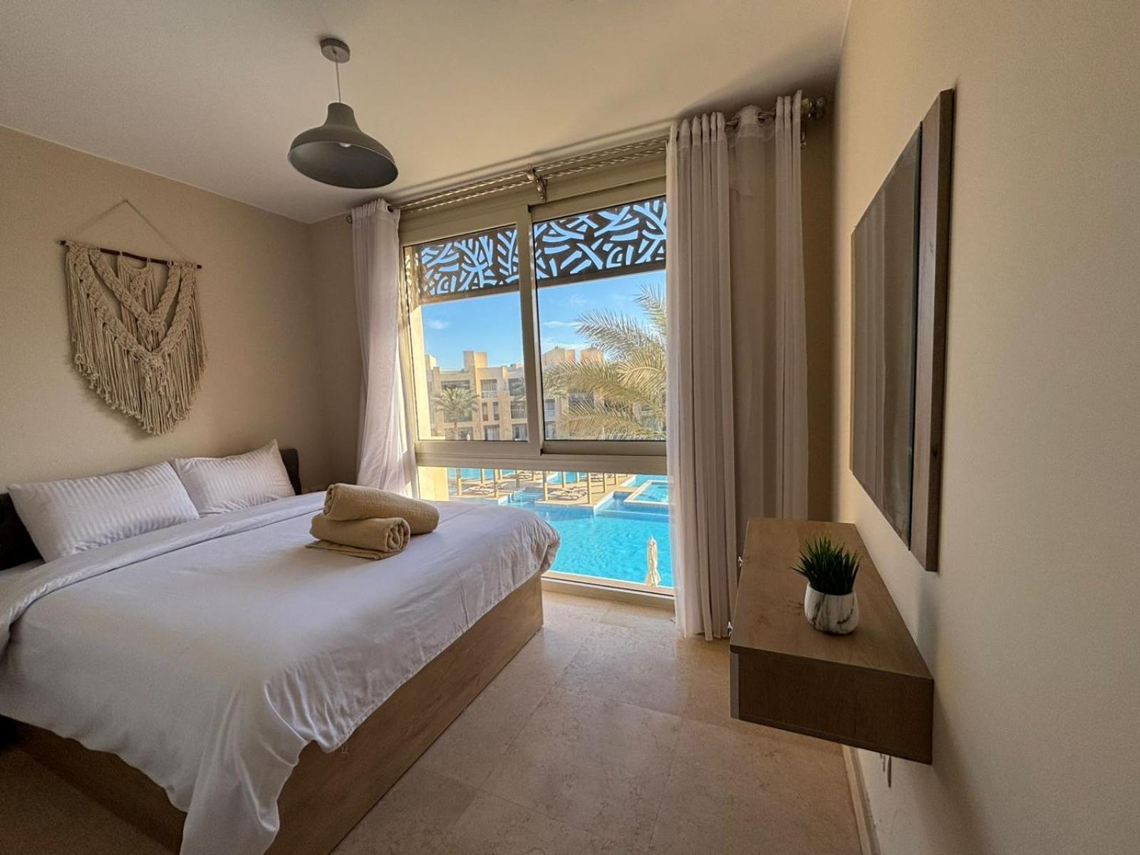 El Gouna Mangrouovy