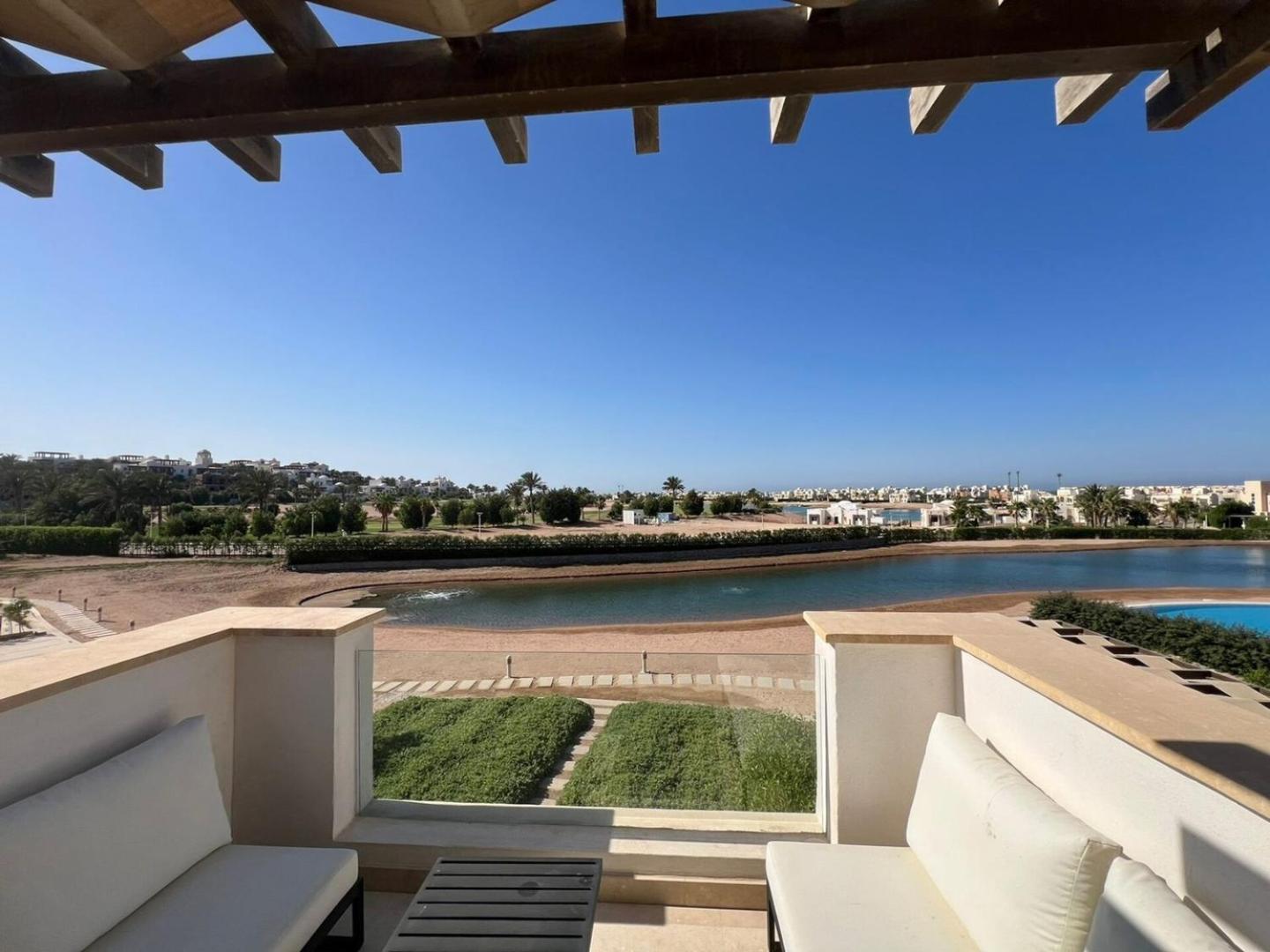 Modern 3bdr Cyan Apt: Prime Spot * Hurghada