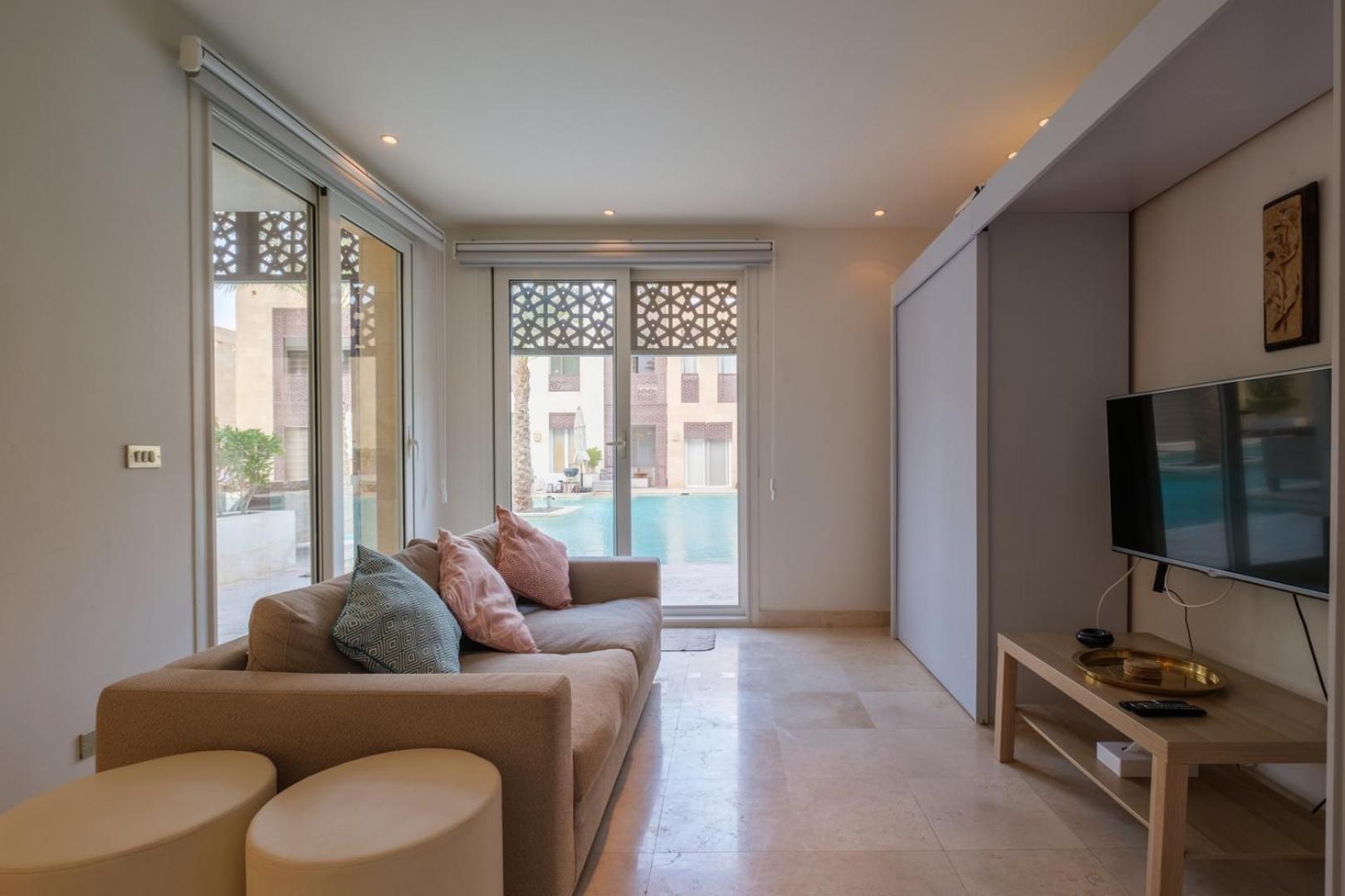 Stylish 1-bed Retreat Main Pool *