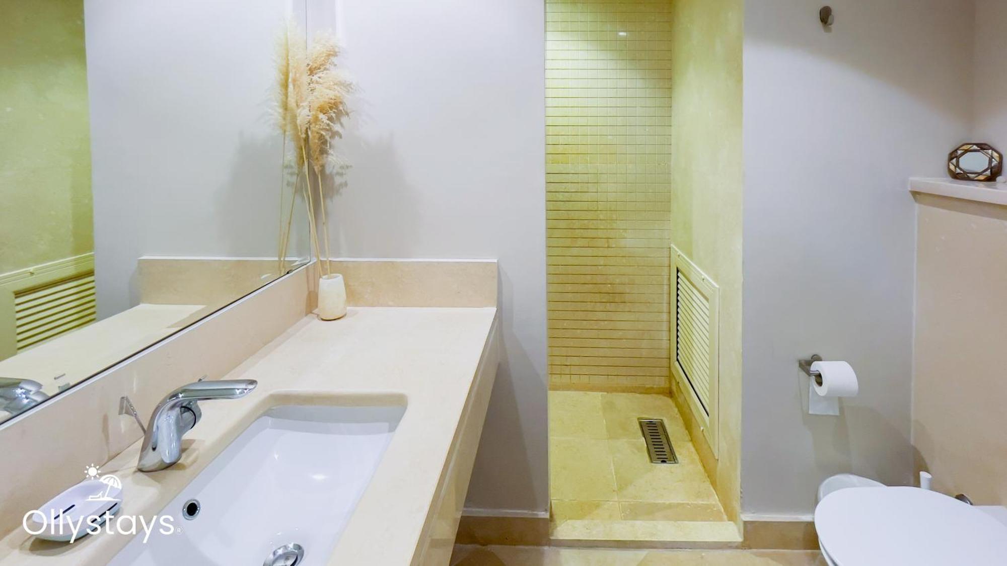 Apartment Ollystays Mangroovy 3br And Pool Free Access