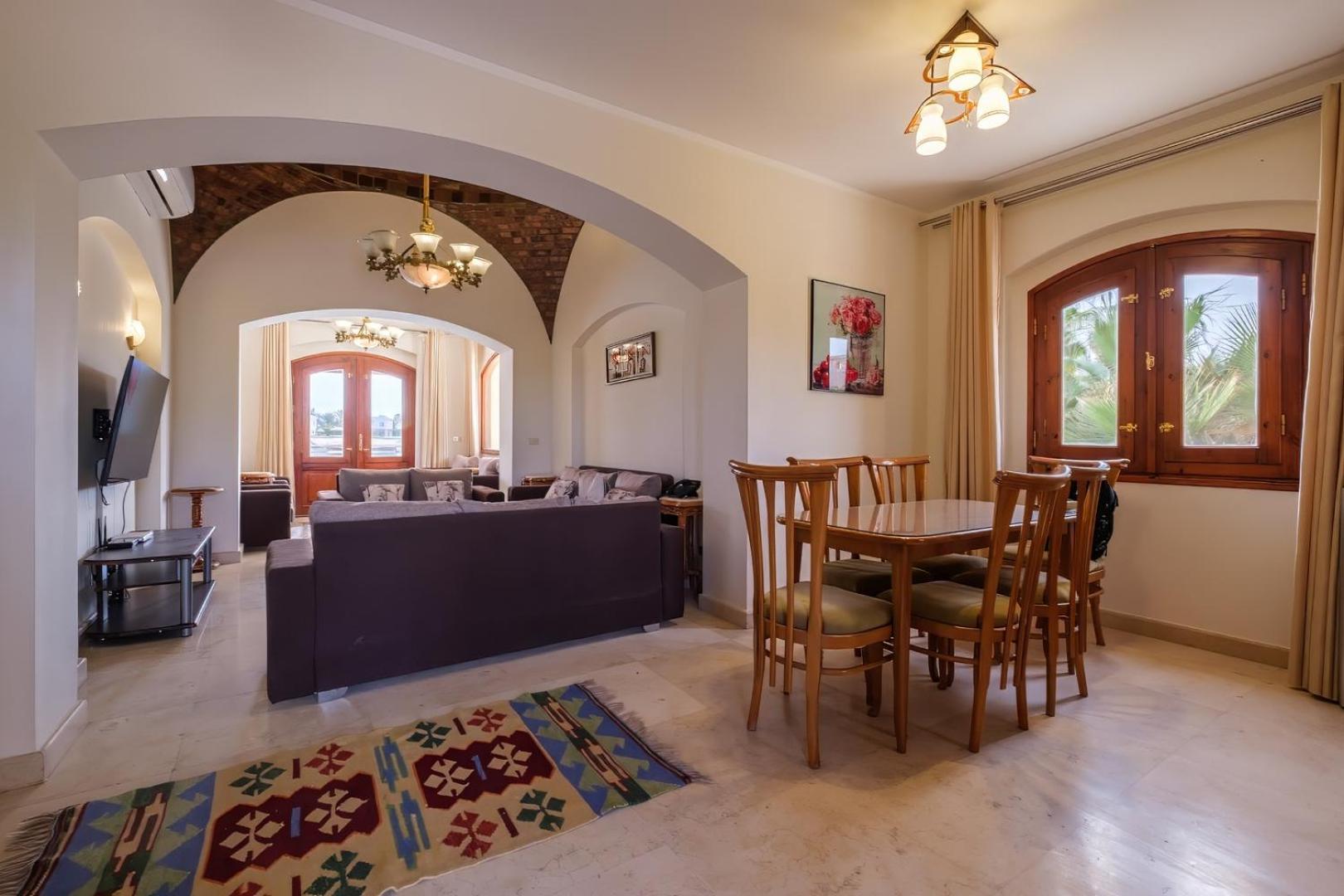 Serene 4bdr Villa: Your Cozy Away From Holiday home