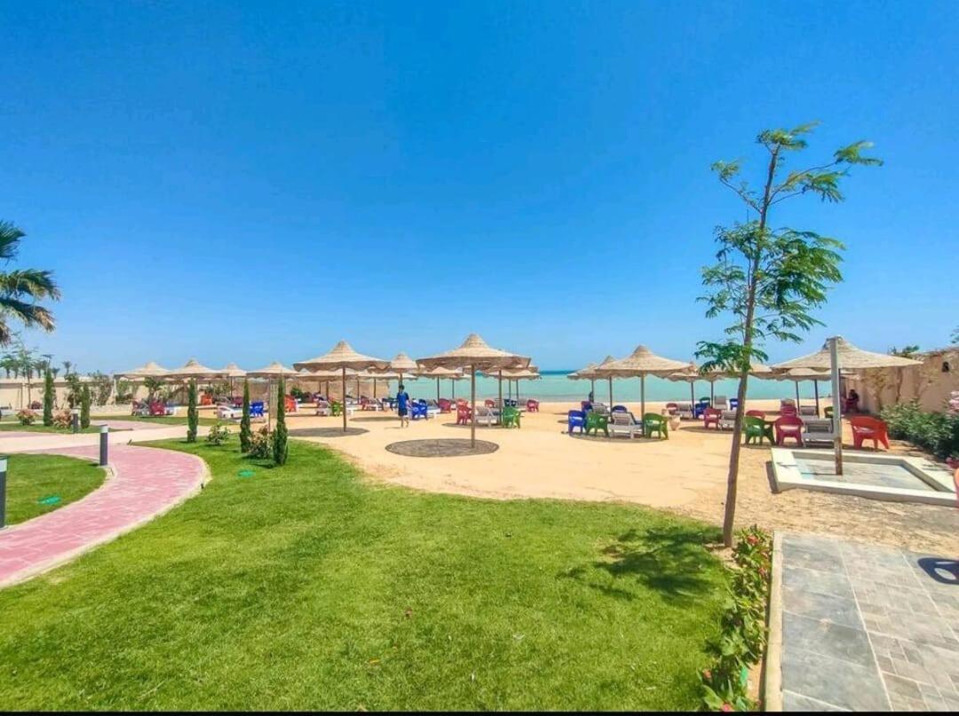 Apartment 2bed Beachfront On-the-beach *