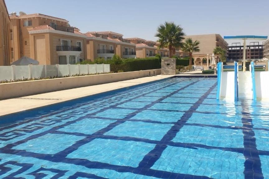 Amazing 2 Bedroom Selena Bay Apartment *