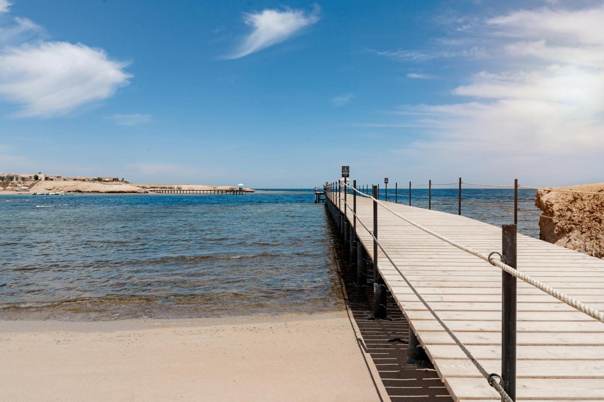 Sentido Naga Bay - Family Friendly (adults Only)
