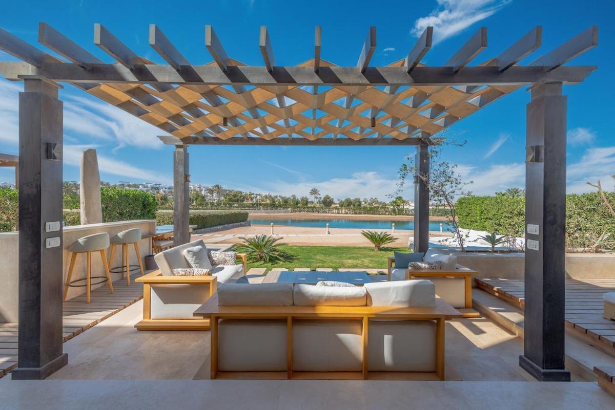 Serene Lakeview Escape 2br At Cyan Elgouna *