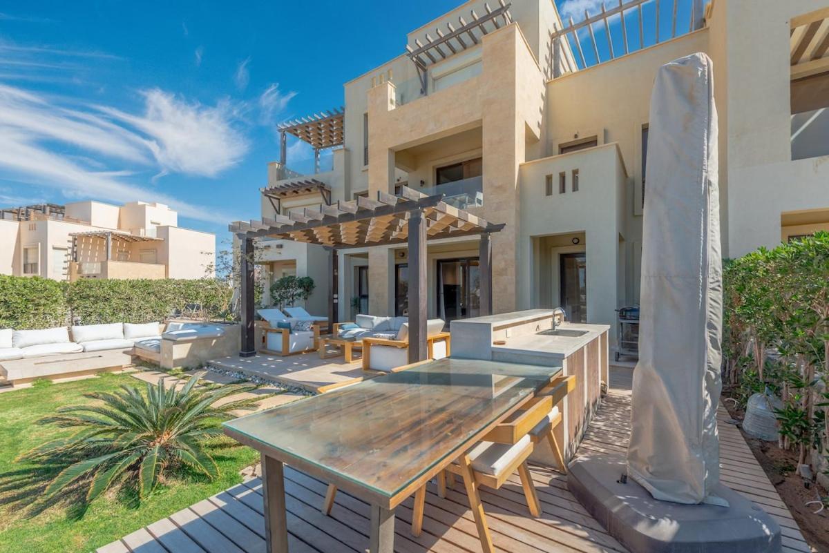 Apartment Serene Lakeview Escape 2br At Cyan Elgouna