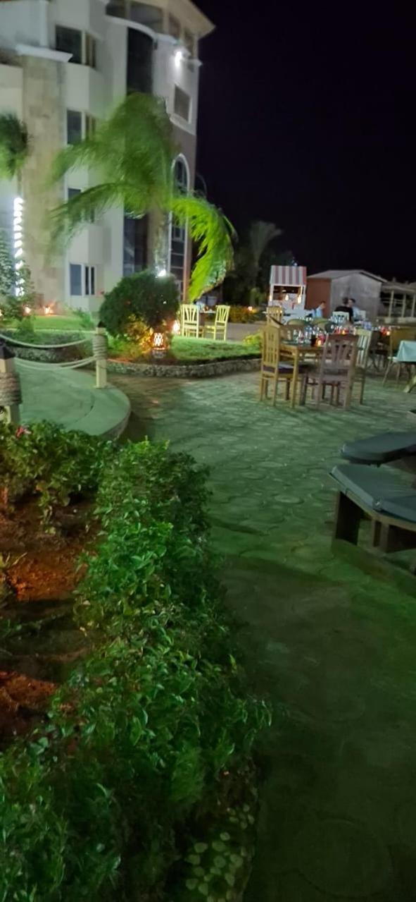 Royal Serviced Resort