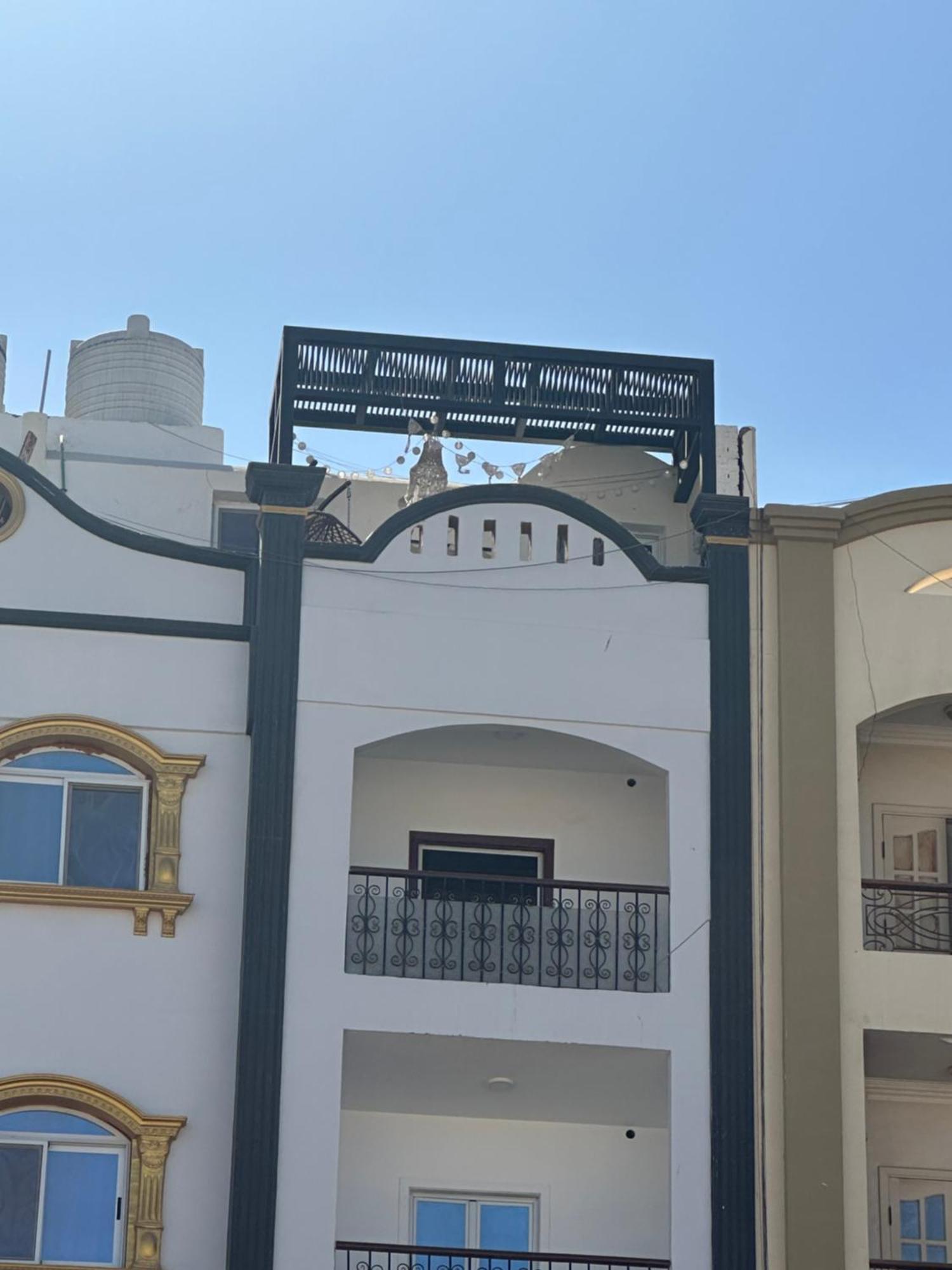 Apartment Palace View
